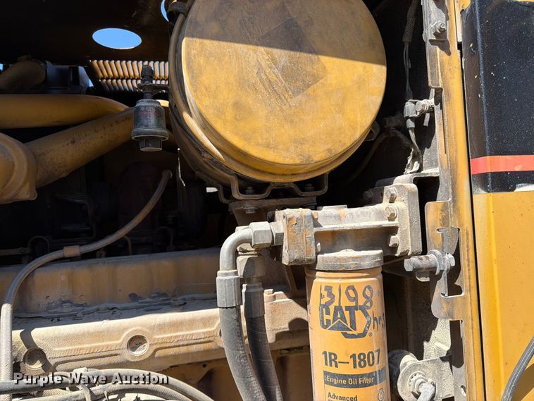 image for item FK0073 1999 Caterpillar 140H motor grader