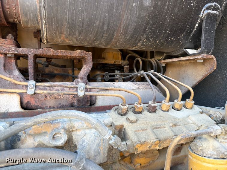 image for item FK0073 1999 Caterpillar 140H motor grader