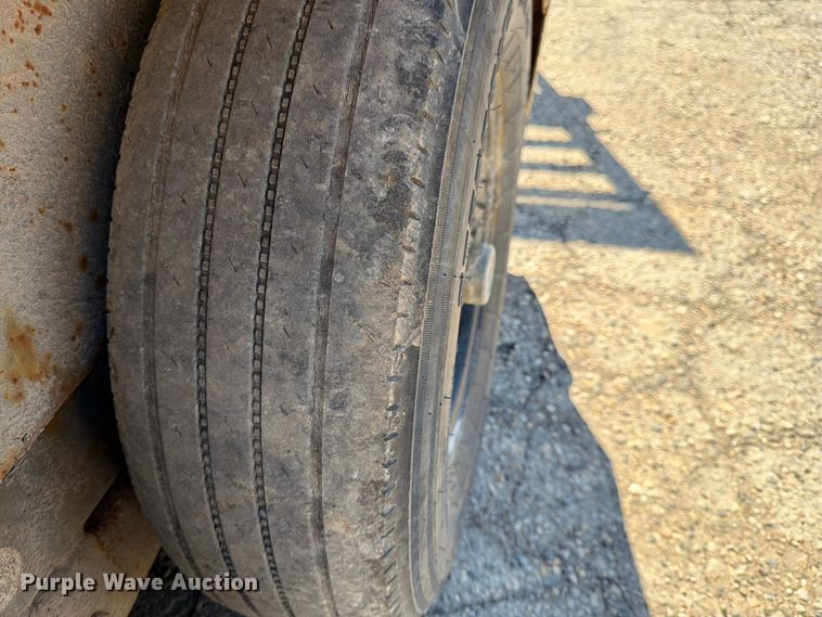 image for item FK0074 2019 Midsota Manufacturing equipment trailer