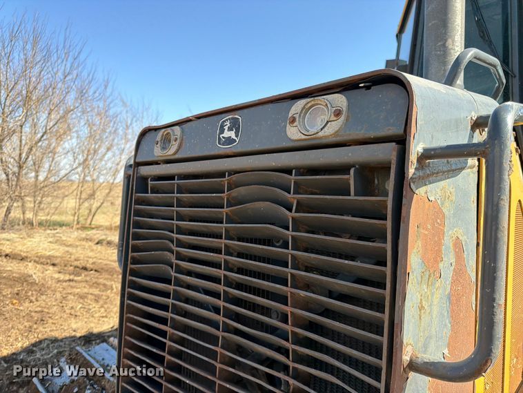 image for item FK0077 2007 John Deere 700J LGP dozer