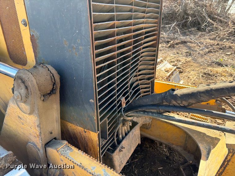 image for item FK0077 2007 John Deere 700J LGP dozer