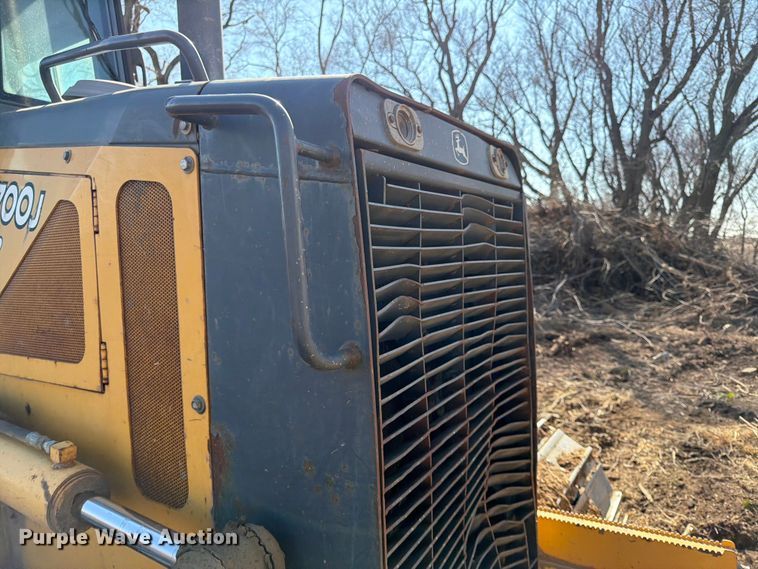 image for item FK0077 2007 John Deere 700J LGP dozer