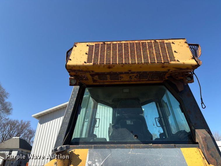 image for item FK0077 2007 John Deere 700J LGP dozer