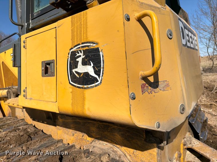 image for item FK0077 2007 John Deere 700J LGP dozer