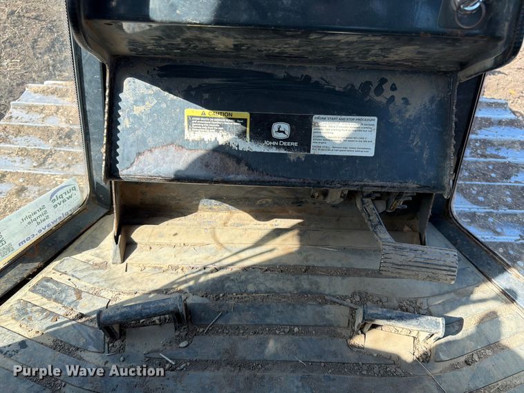 image for item FK0077 2007 John Deere 700J LGP dozer