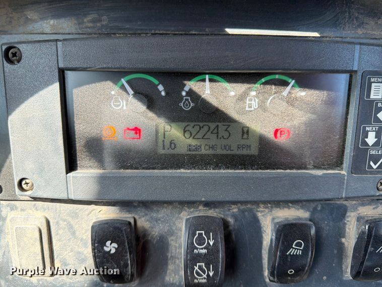 image for item FK0077 2007 John Deere 700J LGP dozer