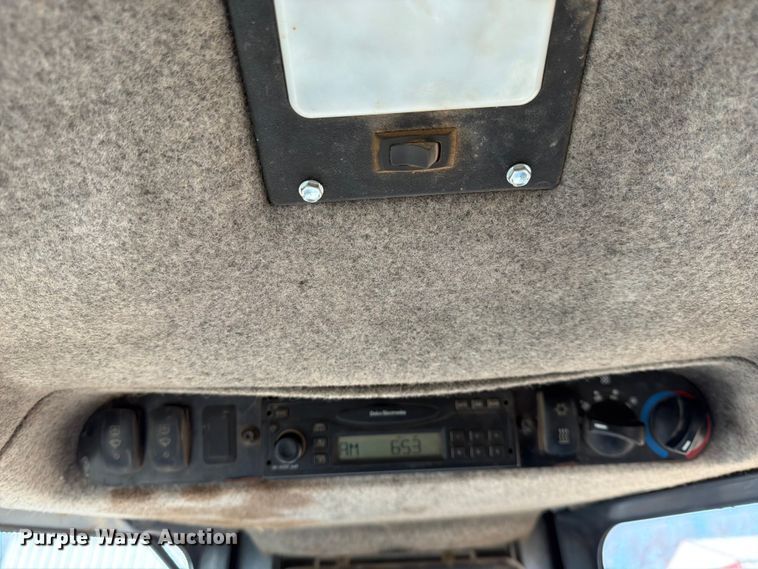 image for item FK0077 2007 John Deere 700J LGP dozer