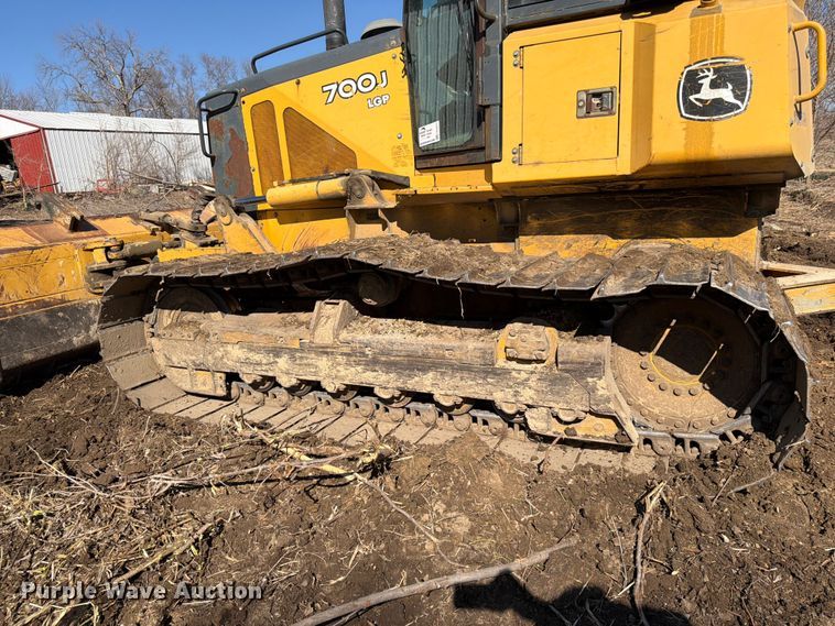 image for item FK0077 2007 John Deere 700J LGP dozer