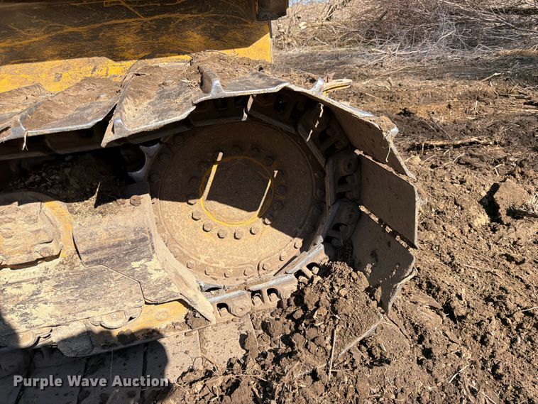 image for item FK0077 2007 John Deere 700J LGP dozer