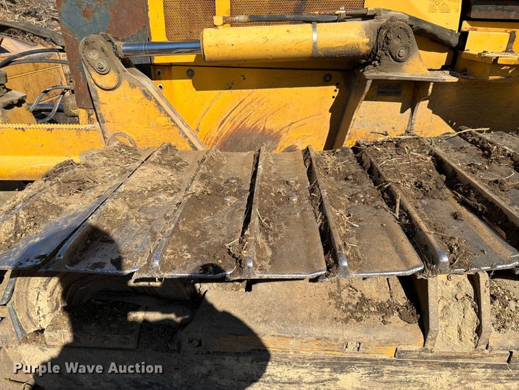 image for item FK0077 2007 John Deere 700J LGP dozer