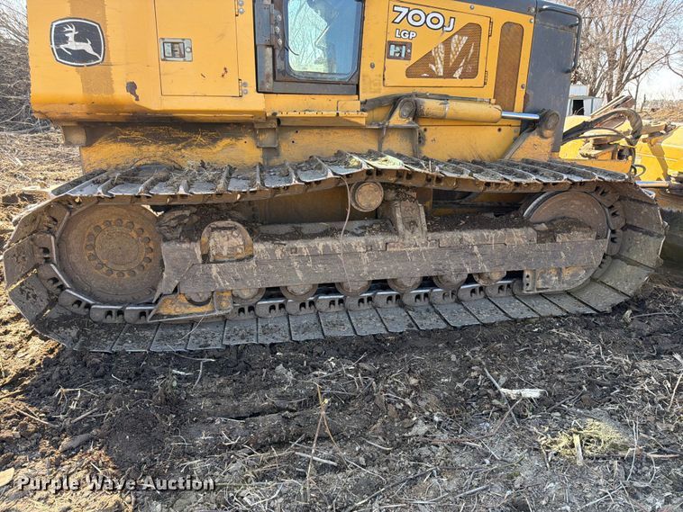 image for item FK0077 2007 John Deere 700J LGP dozer
