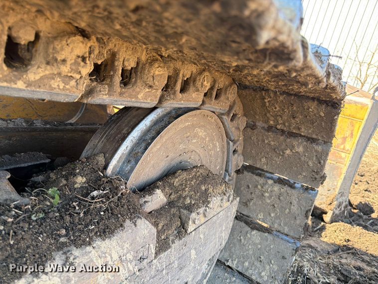 image for item FK0077 2007 John Deere 700J LGP dozer