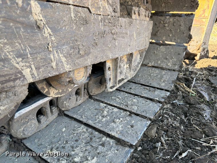 image for item FK0077 2007 John Deere 700J LGP dozer