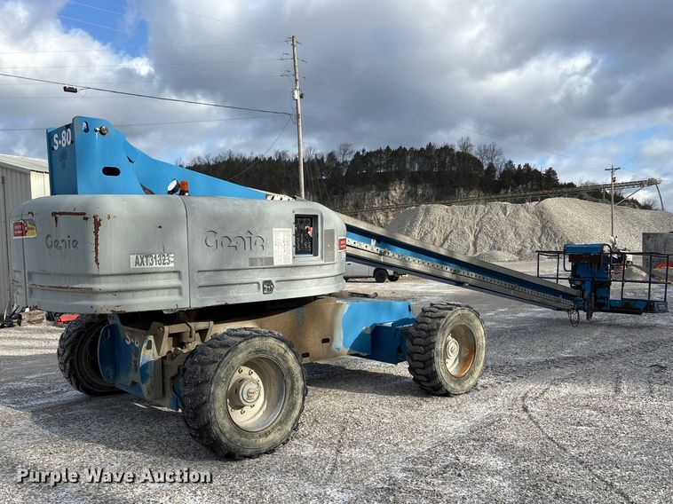 image for item FK1274 2007 Genie S-80 boom lift