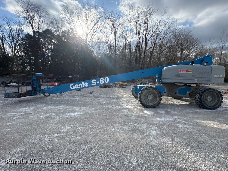 image for item FK1274 2007 Genie S-80 boom lift