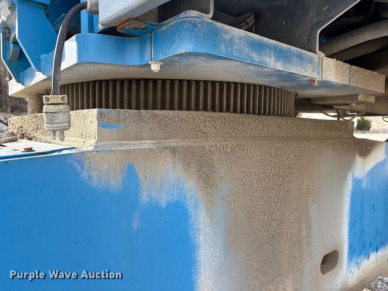 image for item FK1274 2007 Genie S-80 boom lift