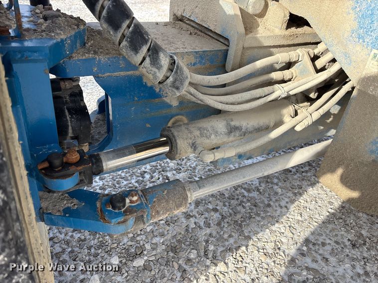 image for item FK1274 2007 Genie S-80 boom lift