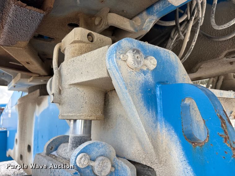 image for item FK1274 2007 Genie S-80 boom lift