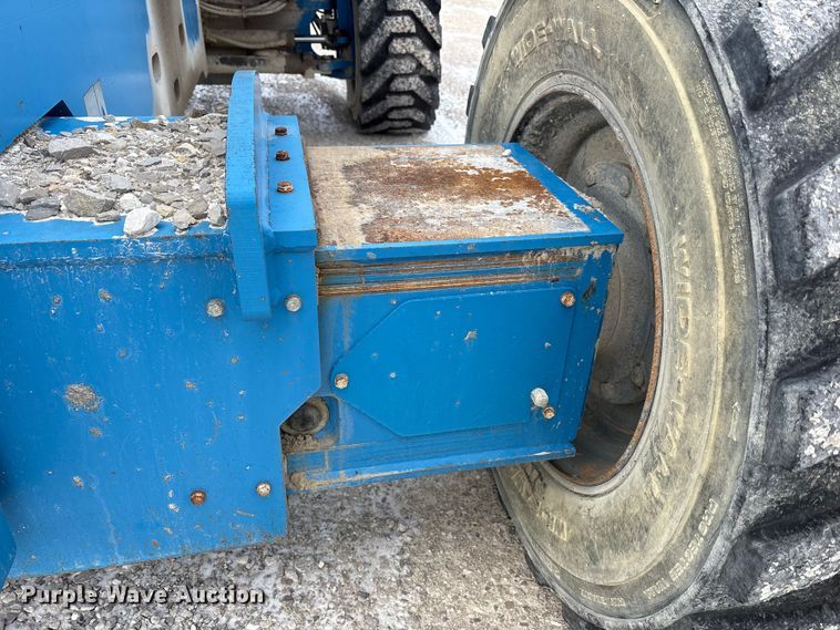 image for item FK1274 2007 Genie S-80 boom lift