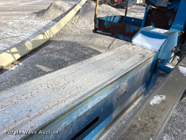 image for item FK1274 2007 Genie S-80 boom lift