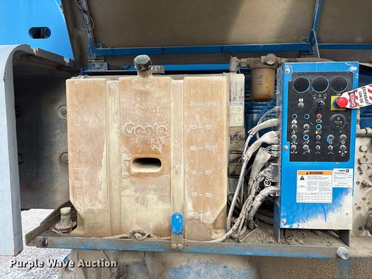image for item FK1274 2007 Genie S-80 boom lift