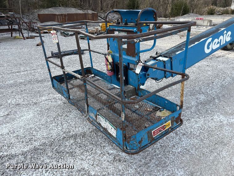 image for item FK1274 2007 Genie S-80 boom lift