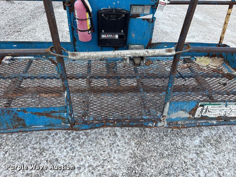 image for item FK1274 2007 Genie S-80 boom lift