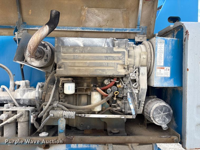 image for item FK1274 2007 Genie S-80 boom lift