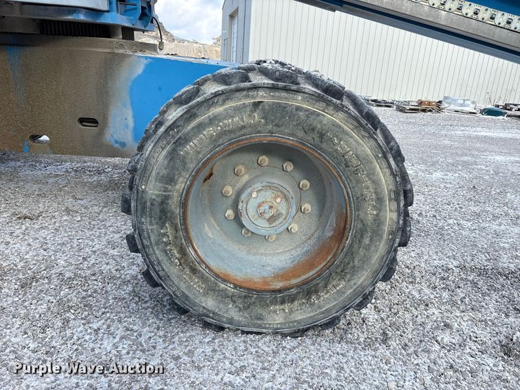 image for item FK1274 2007 Genie S-80 boom lift