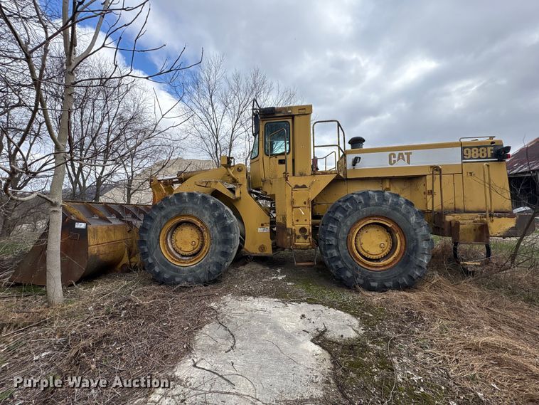 image for item FK1276 1994 Caterpillar 988F wheel loader