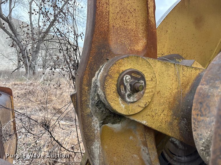 image for item FK1276 1994 Caterpillar 988F wheel loader