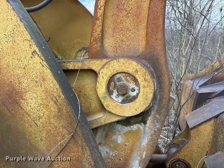 image for item FK1276 1994 Caterpillar 988F wheel loader