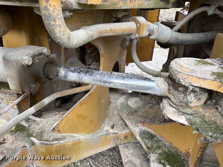 image for item FK1276 1994 Caterpillar 988F wheel loader