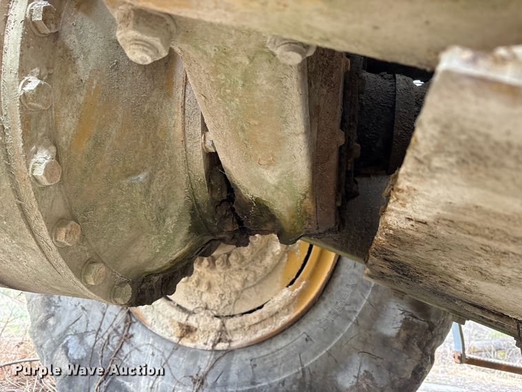 image for item FK1276 1994 Caterpillar 988F wheel loader