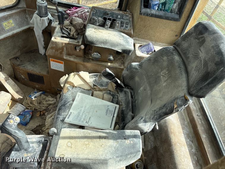 image for item FK1276 1994 Caterpillar 988F wheel loader