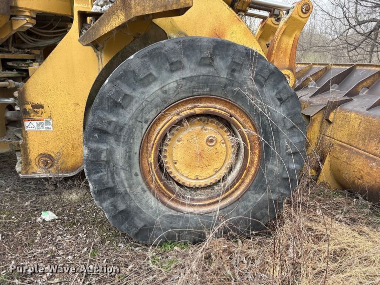 image for item FK1276 1994 Caterpillar 988F wheel loader