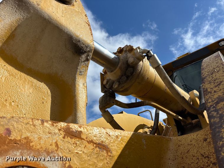 image for item FK1280 1999 Caterpillar 990 wheel loader