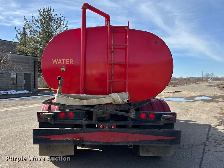 image for item FK1682 1977 Mack RD685S water truck