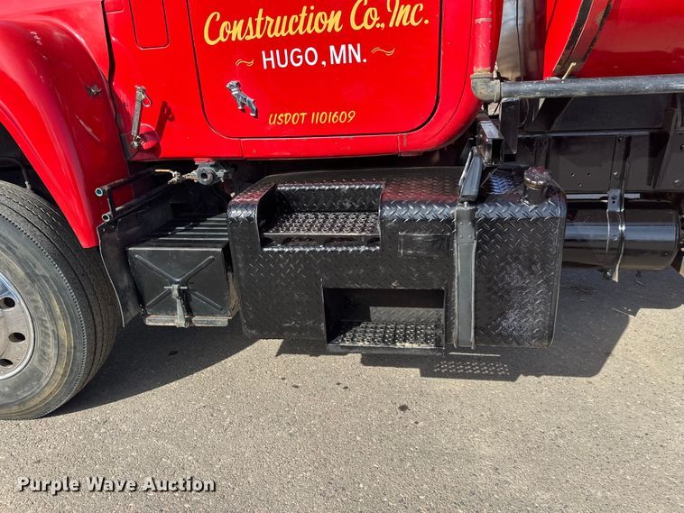 image for item FK1682 1977 Mack RD685S water truck