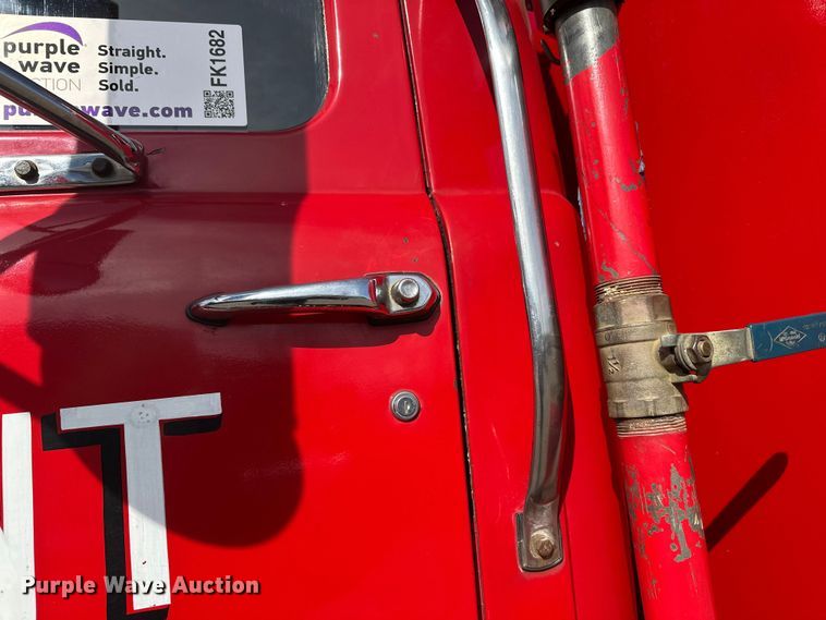 image for item FK1682 1977 Mack RD685S water truck