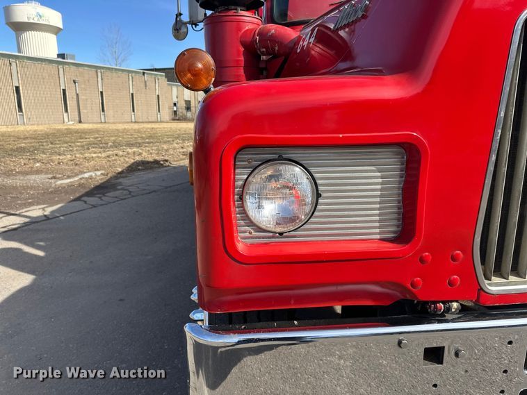 image for item FK1682 1977 Mack RD685S water truck