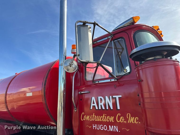 image for item FK1682 1977 Mack RD685S water truck