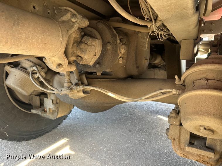 image for item FK1682 1977 Mack RD685S water truck