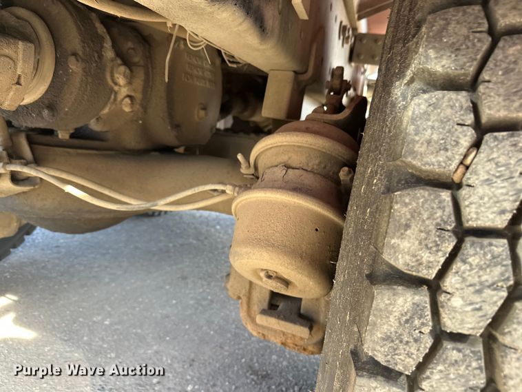 image for item FK1682 1977 Mack RD685S water truck