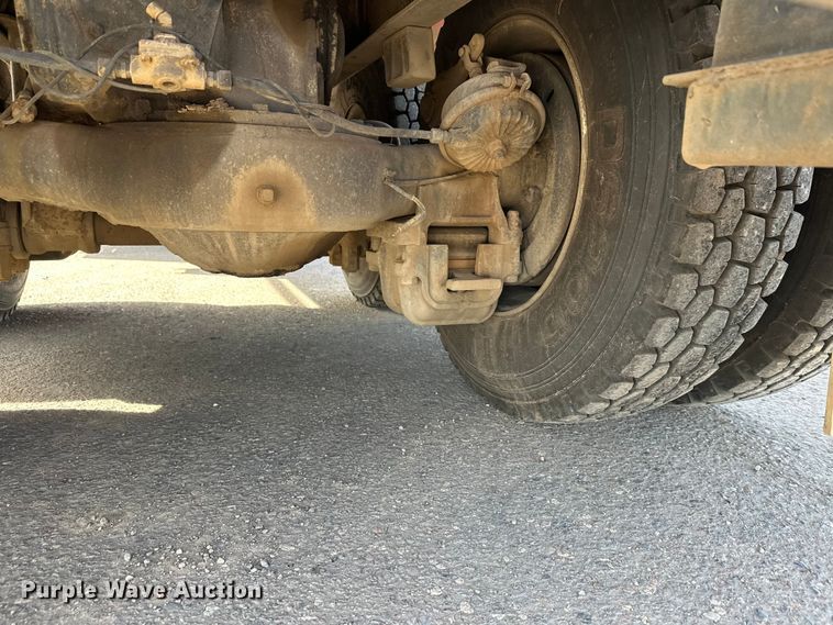 image for item FK1682 1977 Mack RD685S water truck