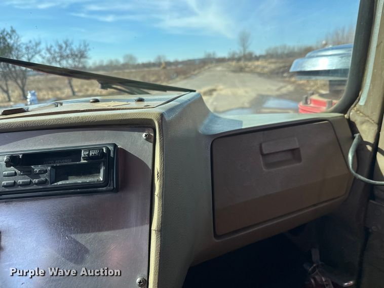 image for item FK1682 1977 Mack RD685S water truck