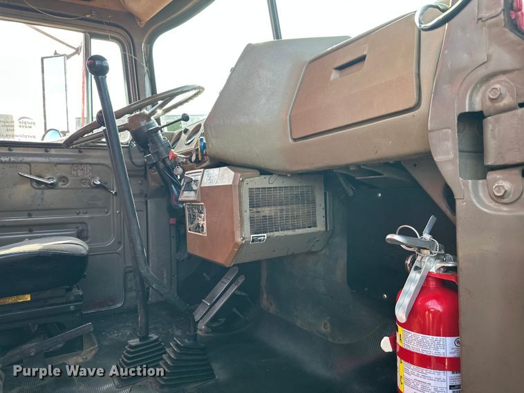 image for item FK1682 1977 Mack RD685S water truck