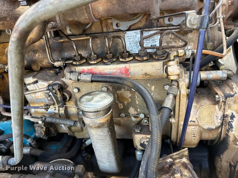 image for item FK1682 1977 Mack RD685S water truck