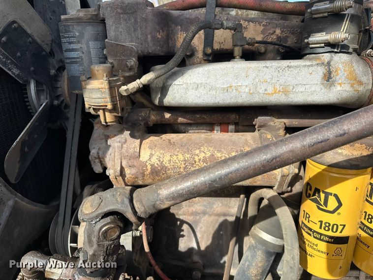 image for item FK1682 1977 Mack RD685S water truck