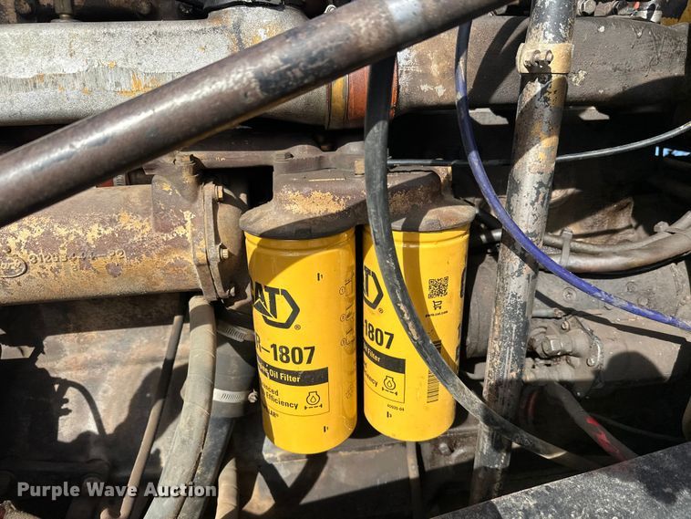 image for item FK1682 1977 Mack RD685S water truck